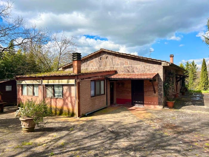 Appartamento con 6 locali in vendita in strada di mocenni, Castelnuovo Berardenga