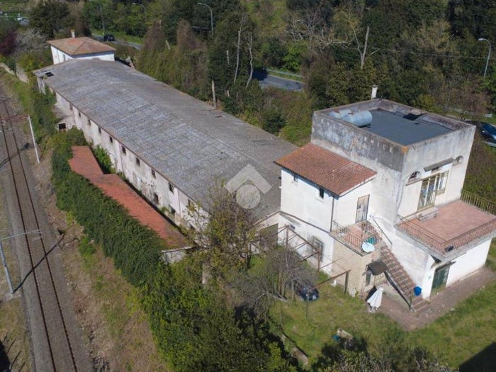 Casa quadrilocale in vendita in VIA DEI QUATTRO Pali, Centro, Morlupo