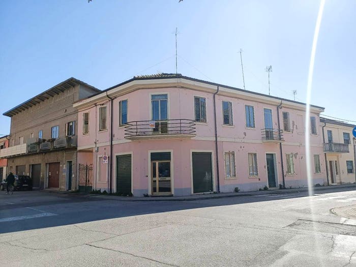 Appartamento trilocale in vendita in Via Angeli, Centro, Adria