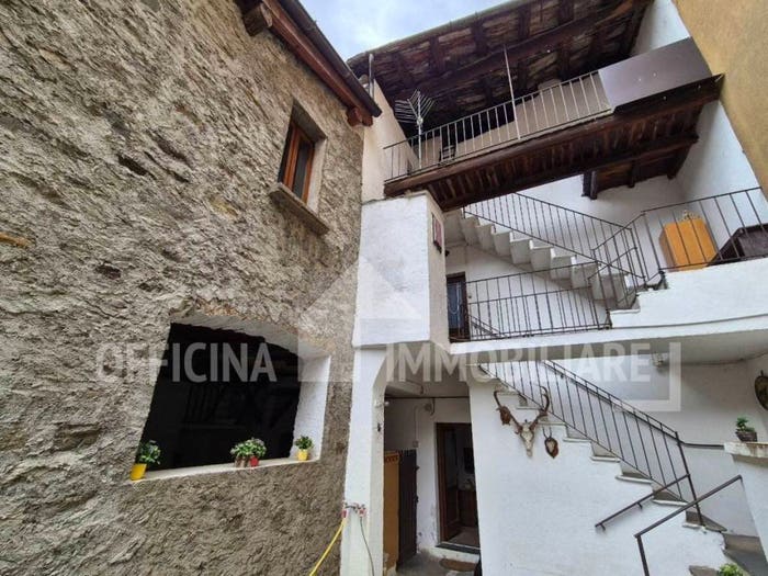 Casa con 6 locali in vendita in Via Beato Andrea, Centro, Morbegno