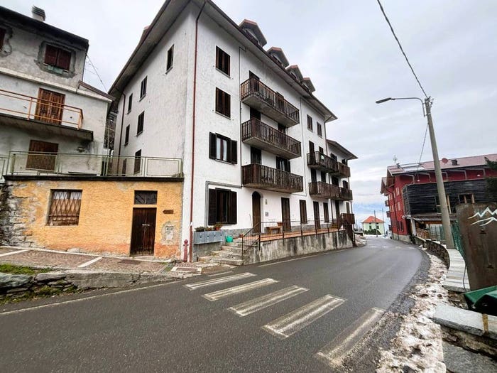 Appartamento trilocale in vendita in Via Nazionale, Pedesina