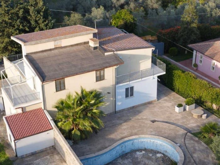 Casa quadrilocale in vendita in Via delle Balatazze, Caltagirone