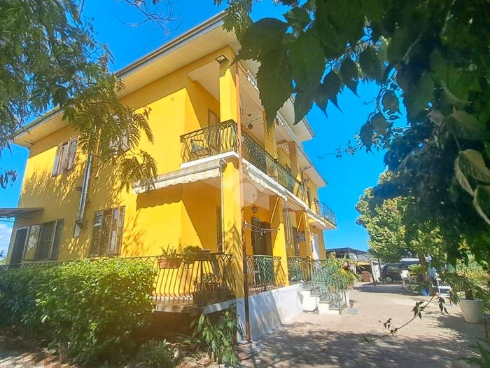 Casa con 6 locali in vendita in Via Torino, Cavaglià