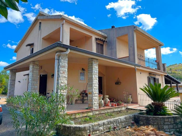 Casa con 6 locali in vendita in Via Mallà, Centro, Chiusa Sclafani