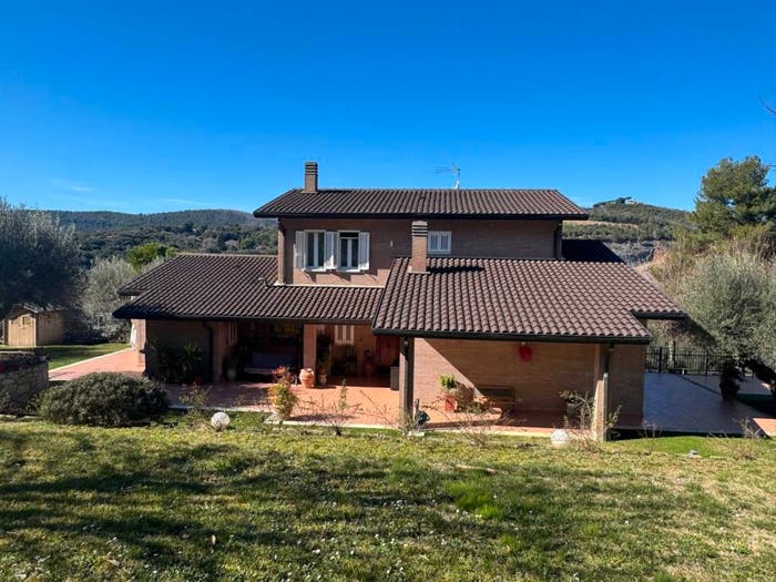 Casa con 6 locali in vendita in Strada San MarcoCenerente, San Marco Oliveto, Perugia