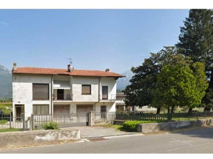 Casa con 5 locali in vendita in Via Nazionale Nord, Colico Piano, Colico