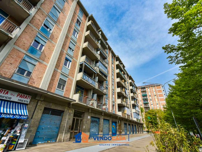 Appartamento trilocale in vendita in Corso Trieste, San Pietro, Moncalieri