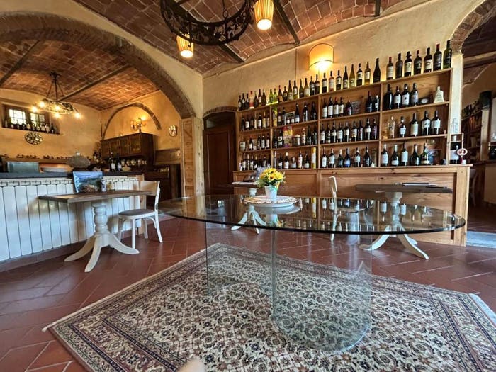 Casa con 6 locali in vendita in Via Montalbano, Carmignano