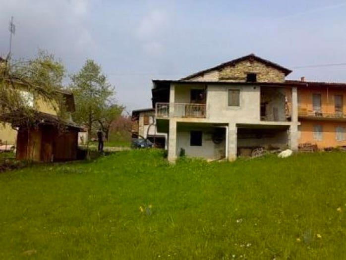 Casa trilocale in vendita in Chiusa di Pesio