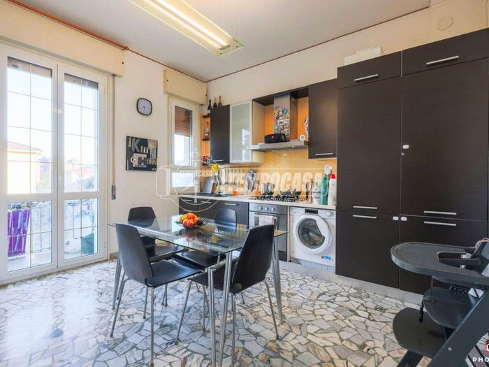 Appartamento trilocale in vendita in Via Alfredo Bergami, Saffi, Bologna