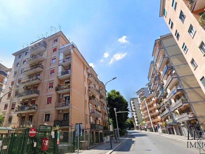 Appartamento con 5 locali in vendita in Via Gabriele Jannelli, Pigna Omodeo, Napoli