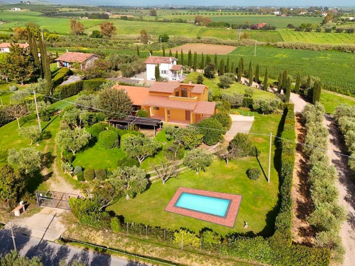 Casa con 6 locali in vendita in Località Poggio Cavalluciaro, Montalto di Castro