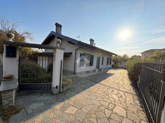 Casa trilocale in vendita in Via Garola, Piossasco