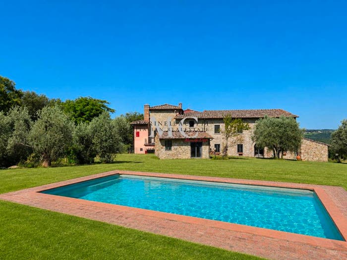 Casa con 6 locali in vendita in Strada Regionale Chiantigiana, Greve in Chianti