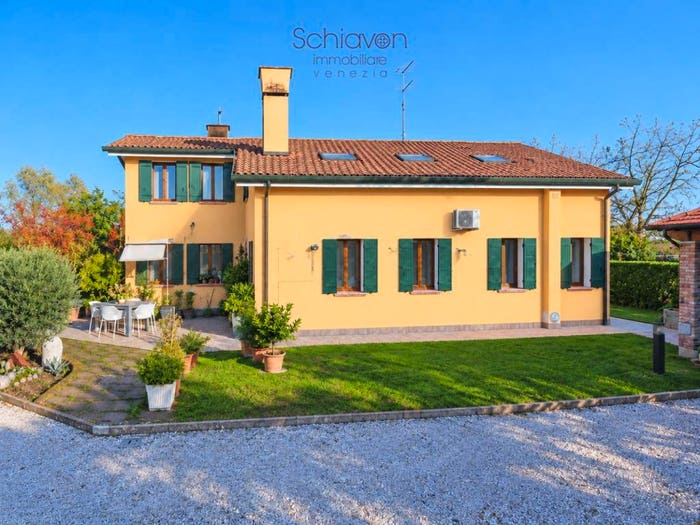 Casa con 5 locali in vendita in Via Piave Vecchio, Jesolo Paese, Jesolo