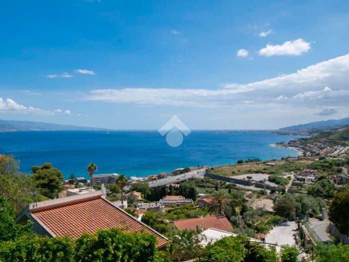 Casa con 6 locali in vendita in Contrada Fiumara Guardia, Faro Superiore Sperone, Messina
