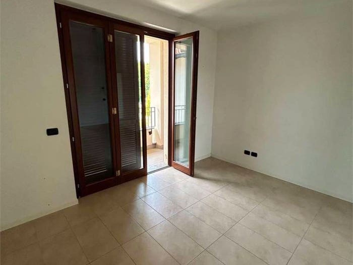 Appartamento trilocale in vendita in via Papa Giovanni Paolo II, Lomazzo