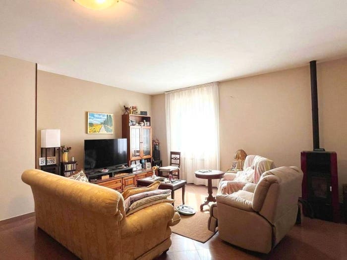 Appartamento con 5 locali in vendita in Località Bracacci, San Fatucchio, Castiglione del Lago