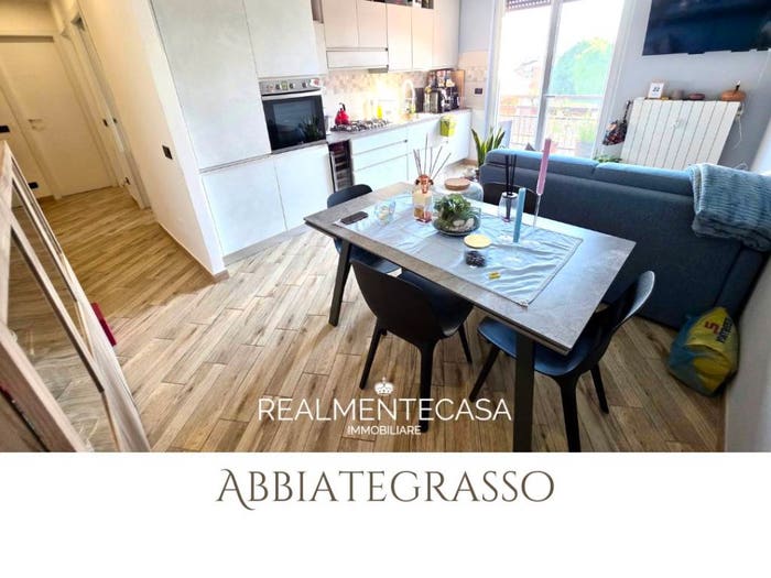 Appartamento trilocale in vendita in Via Milano, Abbiategrasso