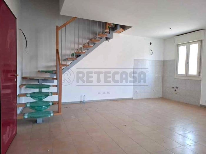 Appartamento trilocale in vendita in Centro, Bondeno