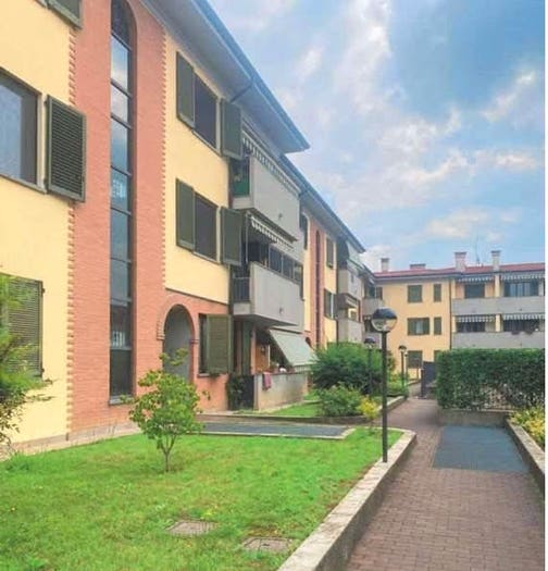 Appartamento bilocale in vendita in Via Alessandro Manzoni, Centro, Vignate