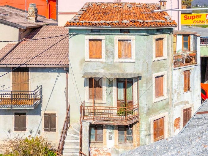 Casa con 6 locali in vendita in Vi Carcereri, Centro, Cerro Veronese