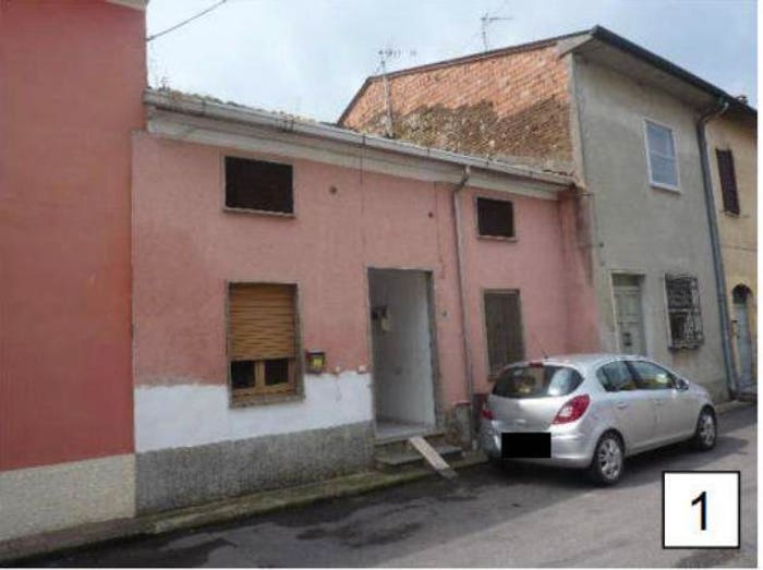 Casa trilocale in vendita in Via Bandiera, Rivarolo Del Re, Rivarolo del Re ed Uniti