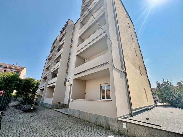 Appartamento trilocale in vendita in Viale Regina Elena, Centro, Fossano