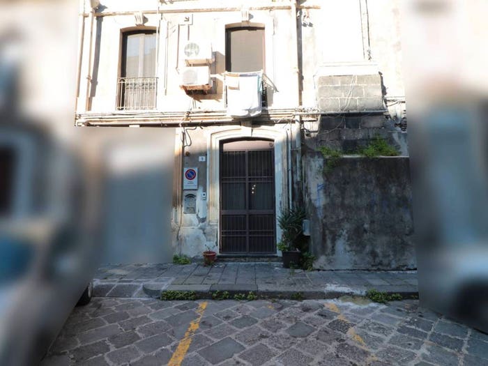 Casa bilocale in vendita in Piazza Giacomo Matteotti, Centro Storico, Catania