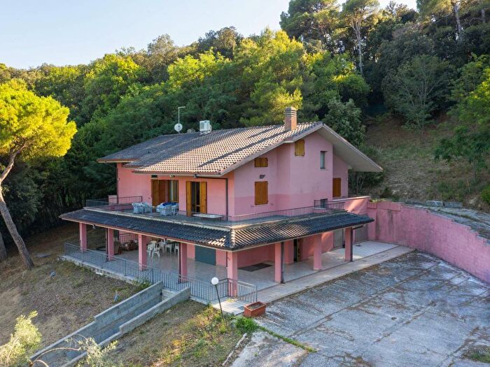 Casa con 6 locali in vendita in Strada Di San Bartolo, Monte San Bartolo, Pesaro