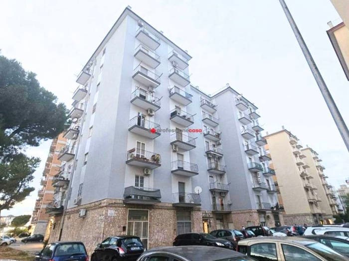 Appartamento trilocale in vendita in Via Vittorio Tamalio, San Ciro Stadio, Foggia