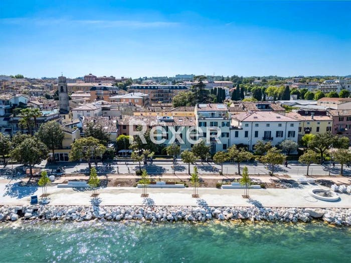 Casa con 6 locali in vendita in Centro Storico, Desenzano del Garda