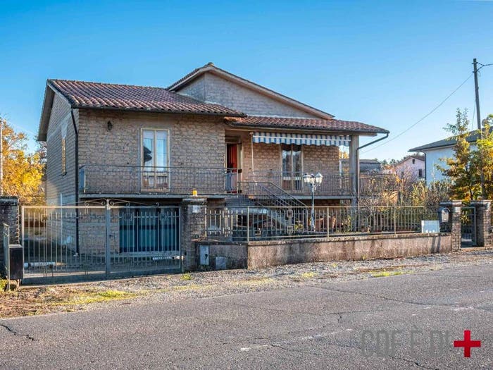 Casa con 5 locali in vendita in Via Parma, Centro, Castel Giorgio