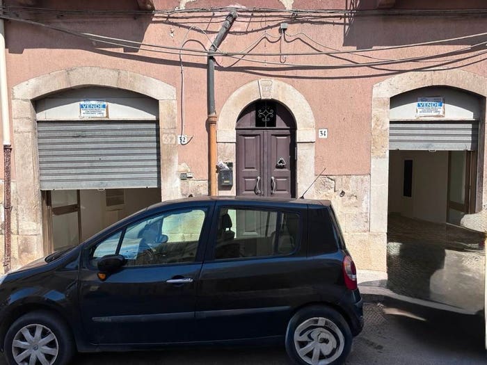 Appartamento trilocale in vendita in Via Giovan Battista Pontano, Centro, Andria
