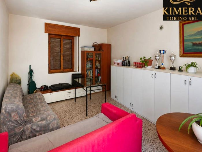 Casa quadrilocale in vendita in Via Mergozzo, Pombia