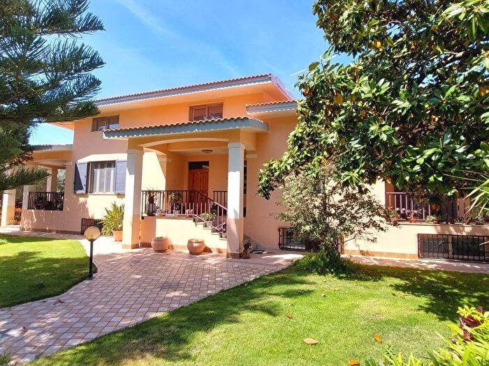 Casa con 6 locali in vendita in Thiesi