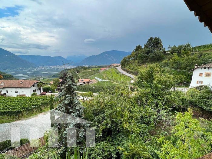Appartamento quadrilocale in vendita in Appiano sulla Strada del Vino