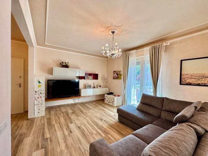 Appartamento con 6 locali in vendita in Via Scatena, Pieve San Paolo Santa Margherita, Capannori