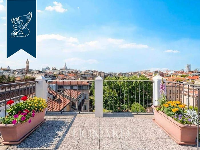 Appartamento quadrilocale in vendita in Via Santo Spirito, Quadrilatero della Moda, Milano