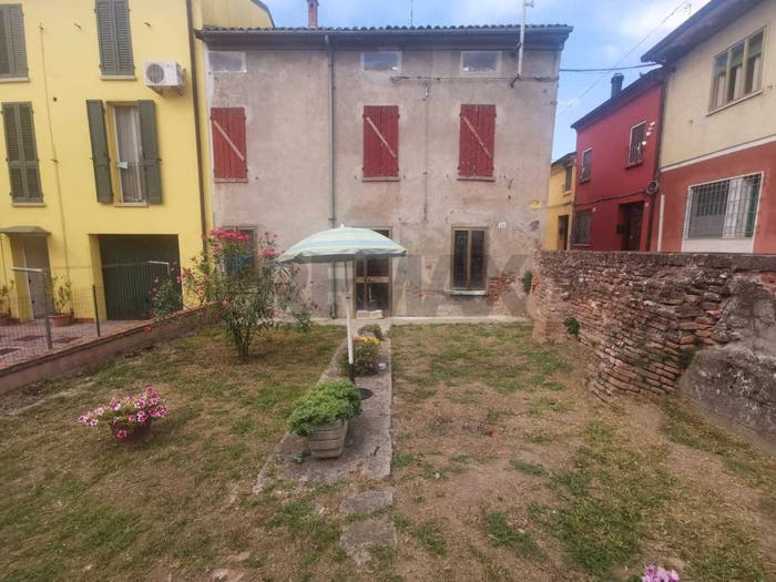 Casa con 6 locali in vendita in Via Antonio Gramsci, Stellata, Bondeno