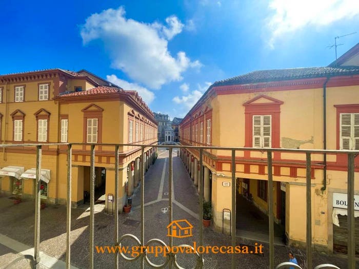 Appartamento quadrilocale in vendita in Centro, Acqui Terme