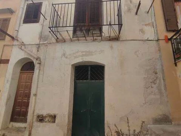 Casa in vendita in Via Isonzo No Number, Montelepre