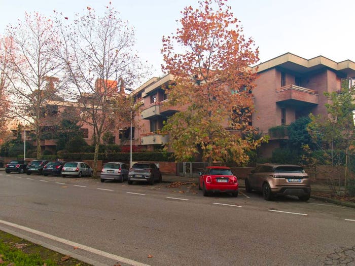 Appartamento con 6 locali in vendita in Piazza Thomas Alva Edison, Campo di Marte, Firenze