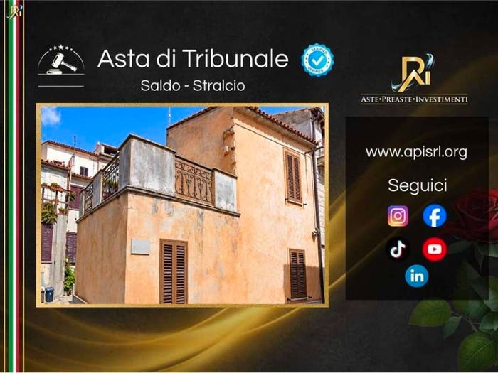 Casa con 5 locali in vendita in Via Margherita di Savoia, Alà dei Sardi