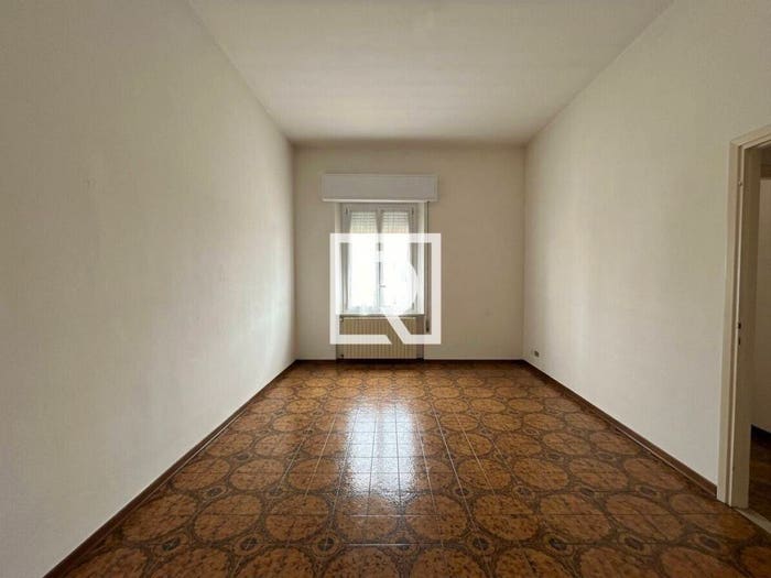 Appartamento quadrilocale in vendita in VIA UGO BASSI, Centro Storico, Ravenna