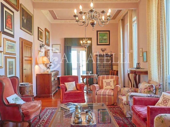Casa con 6 locali in vendita in Via XXIV Maggio, Centro, Campagnatico