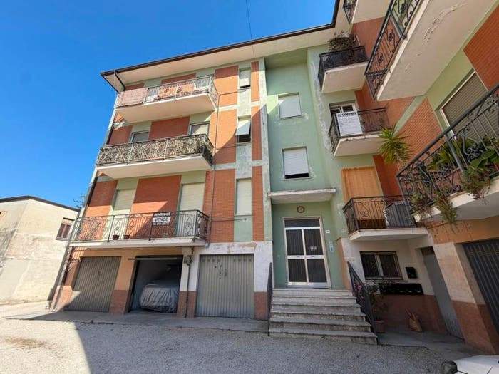 Appartamento con 5 locali in vendita in Centro Storico, Jesi