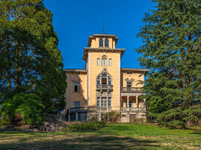 Casa con 6 locali in vendita in Via Giorgio Pellini, Centro, CadeglianoViconago