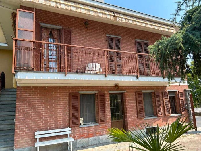 Casa con 6 locali in vendita in via Roma, Centro, Marentino