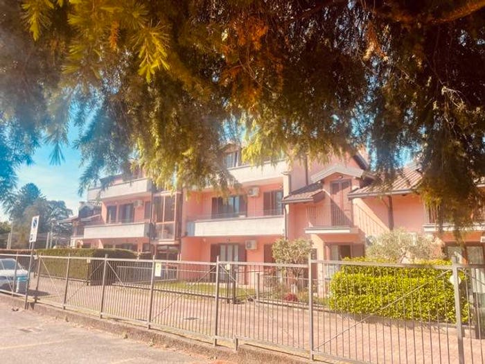 Appartamento trilocale in vendita in Via Fontanelle, Centro, Veniano